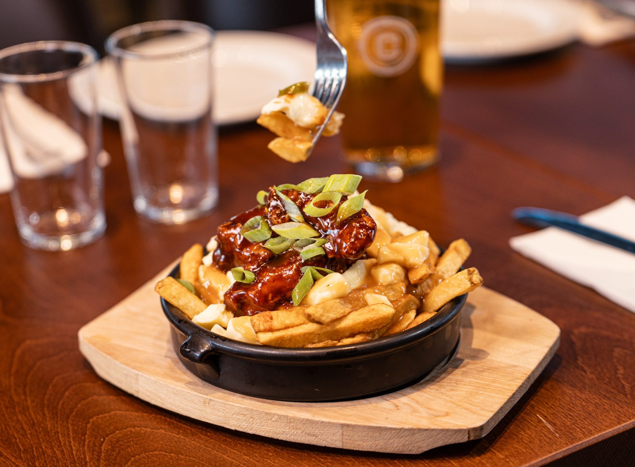 Poutine au poulet TAO